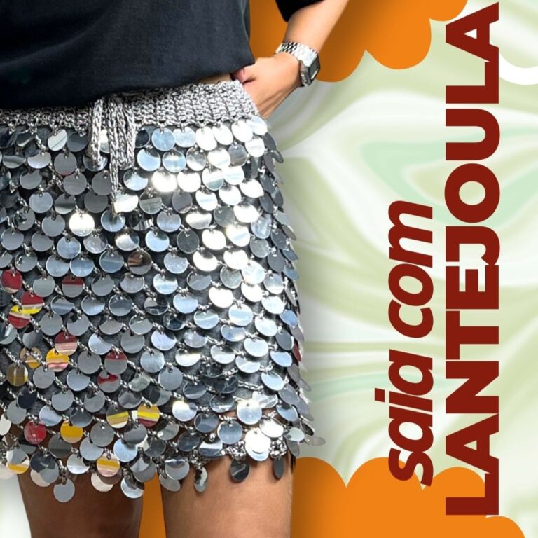saia com lantejoula