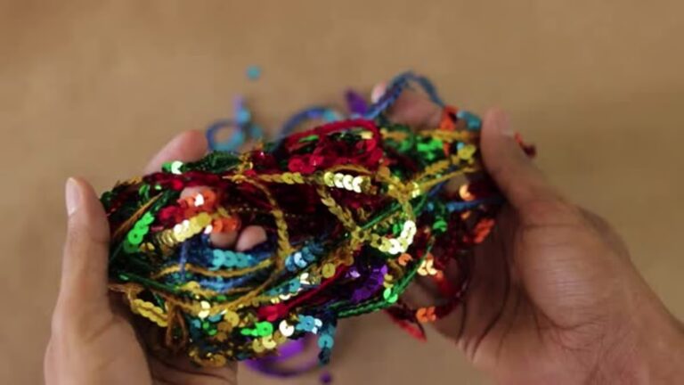 Lantejoulas e Paetês: Brilhe Muito Mais no Carnaval!