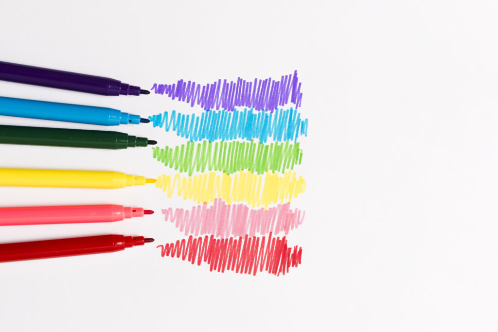 qual a caneta ideal para caderno de colorir